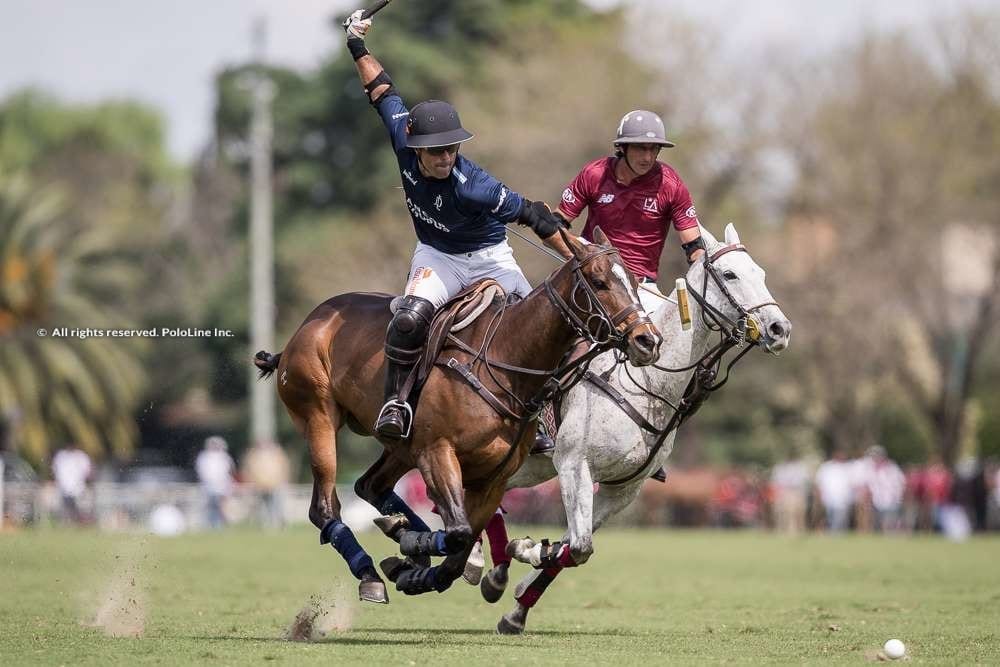 La Dolfina Polo Ranch vs La Aguada