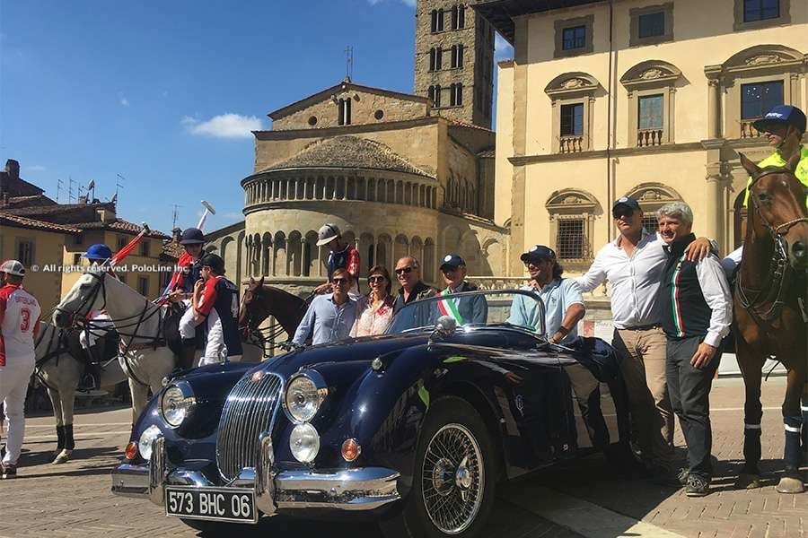 Arezzo parade