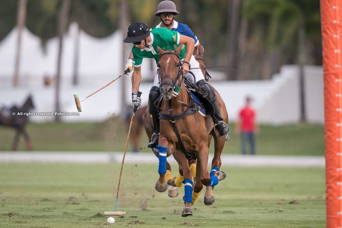 Tang Polo Club vs La Familia