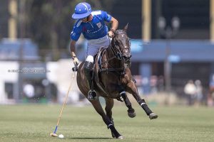 Argentine Open: Action to resume following rain delay