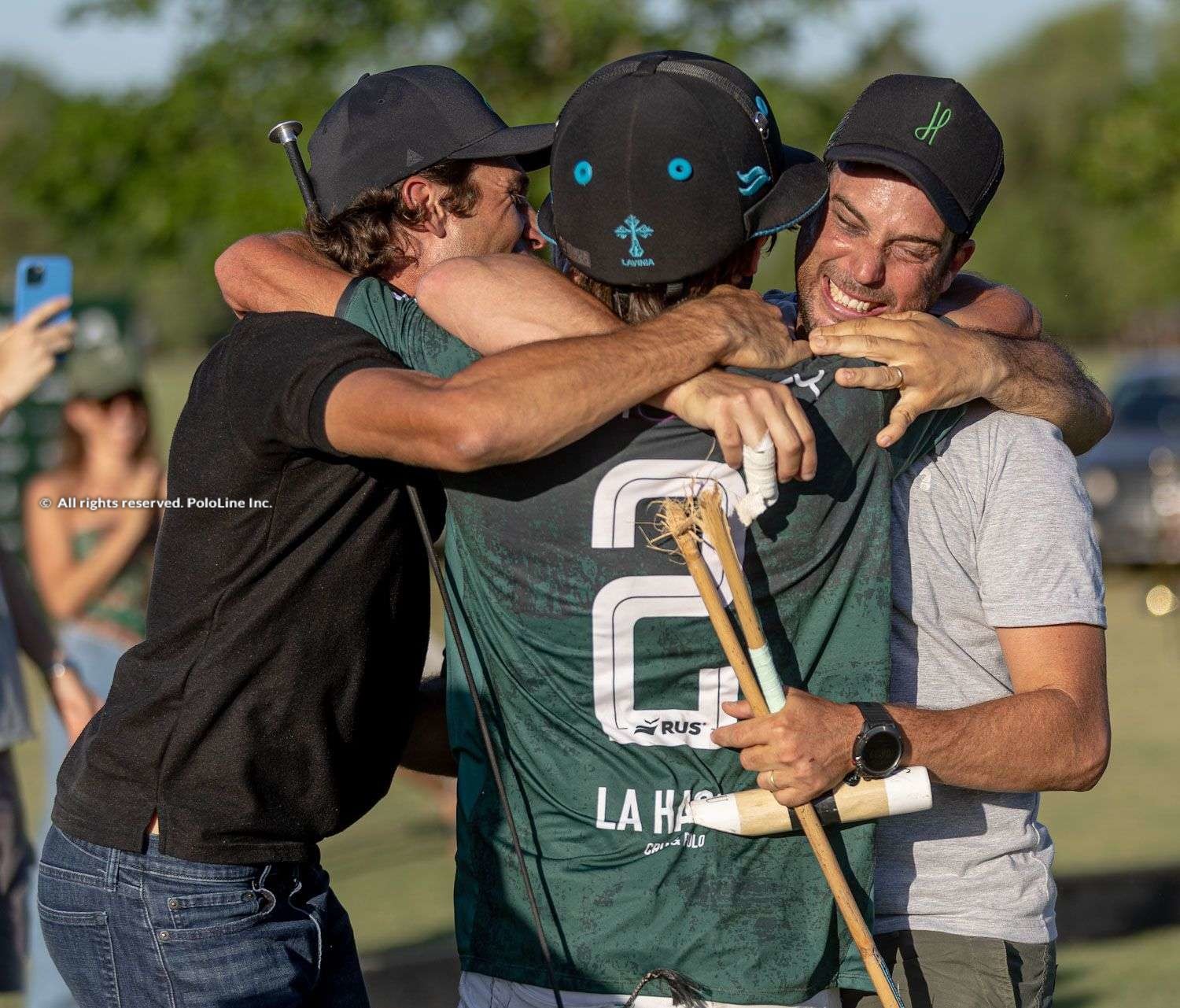 Playoff, La Hache vs. Nuestra Tierra