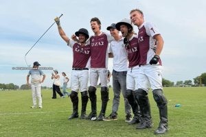 La Dolfina II y La Zeta Kazak, se metieron en el Abierto Argentino de Polo