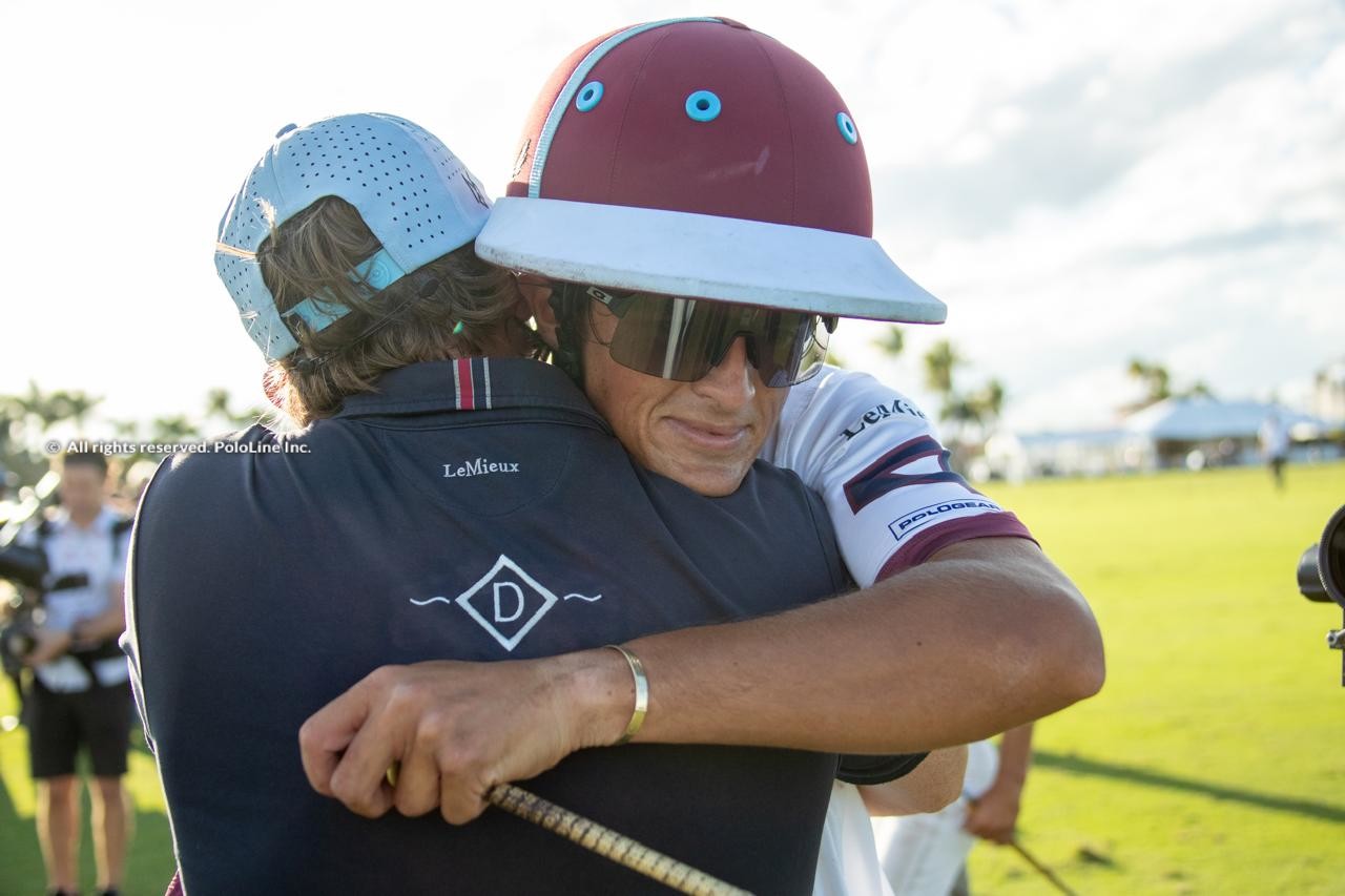 CV Whitney Cup, Final